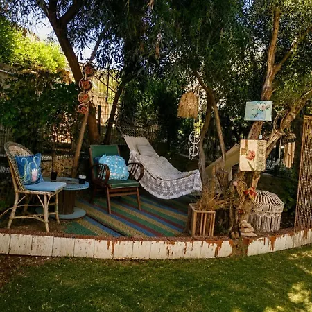 Kendine Oezgue Huzur Doga Ve Deniz Keyfini Yasayin Cesme